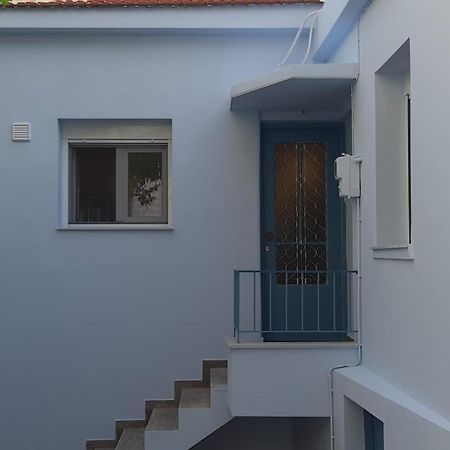 Central Apartment Патитири Экстерьер фото